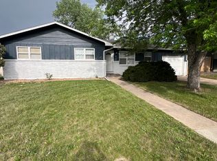 916 Timber Ln, Fort Collins, CO 80521