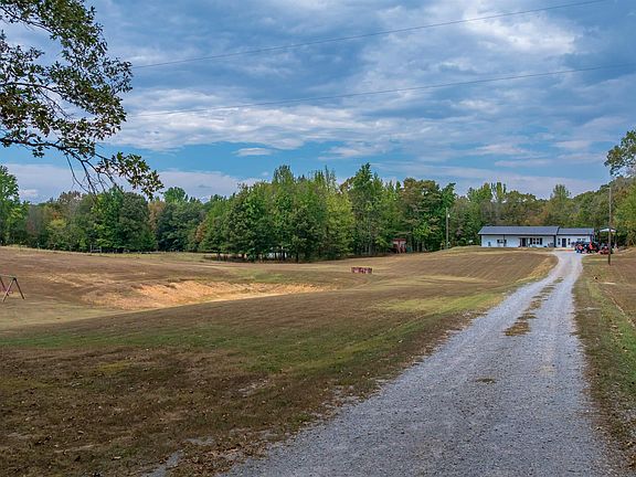 3rd image of 630 Old Camp Rd