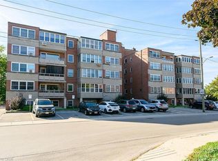 9 Grant Blvd #107, Hamilton, ON L9H4L5