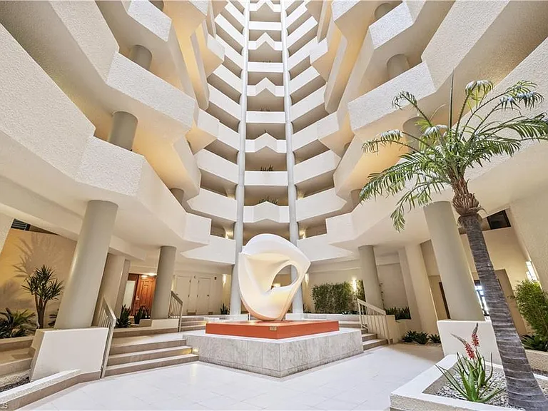 4551 Gulf Shore Blvd N #1506 — Photo 15