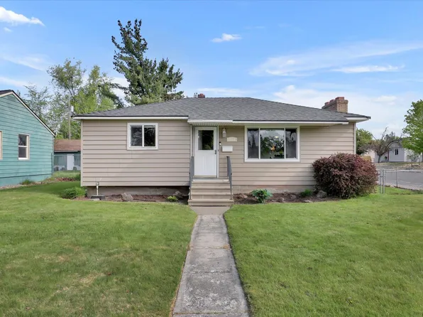 2204 W Crown Ave, Spokane, WA 99205