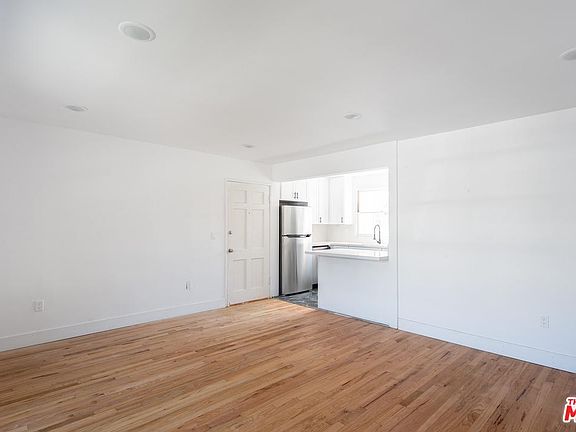 3rd image of 1132 Princeton St #4B