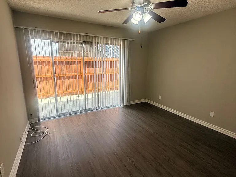 4151 Somerset Dr — Photo 6