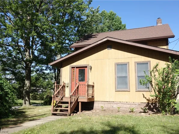 2560 Nesbitt Ave, Akron, OH 44314