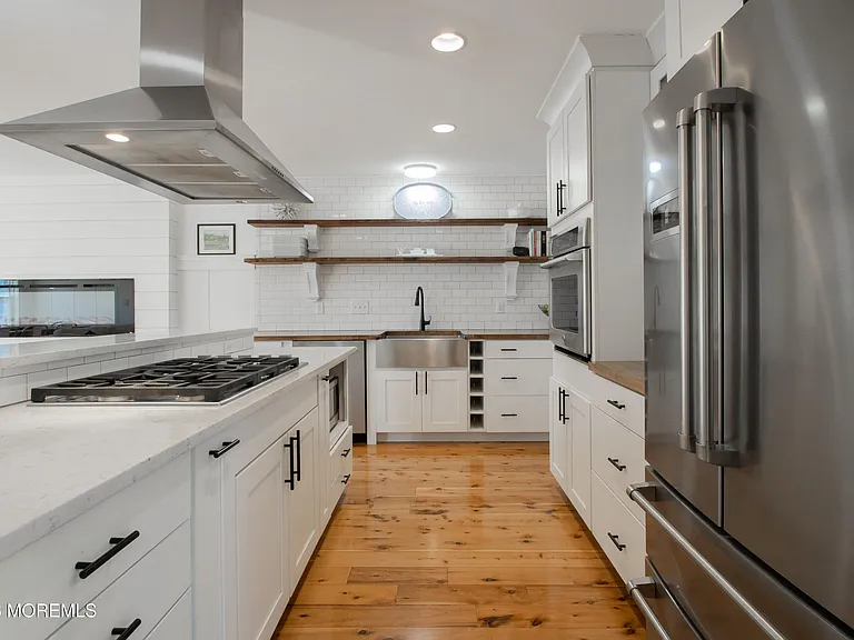 31 Washington Ave — Photo 16