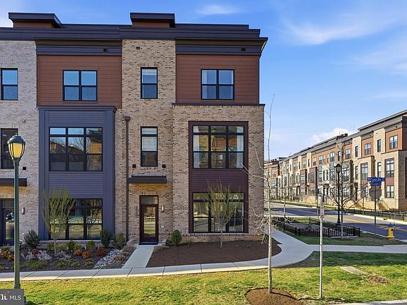 2nd image of 3939 Cranes Bill Ct