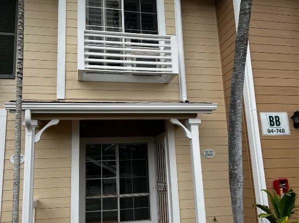 94-748 Lumiauau St, Waipahu, HI 96797