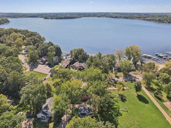 N4509 Warne Avenue, Cambridge, WI 53523