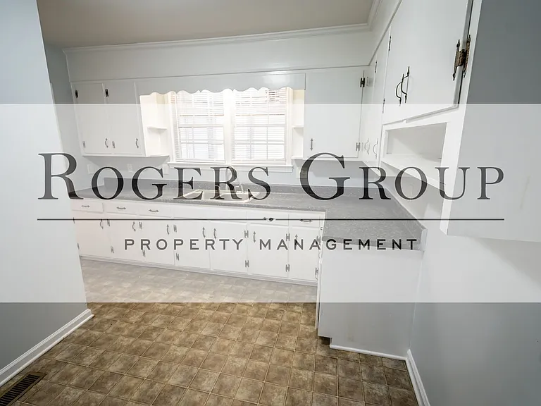 2688 S Cokesbury Rd — Photo 5