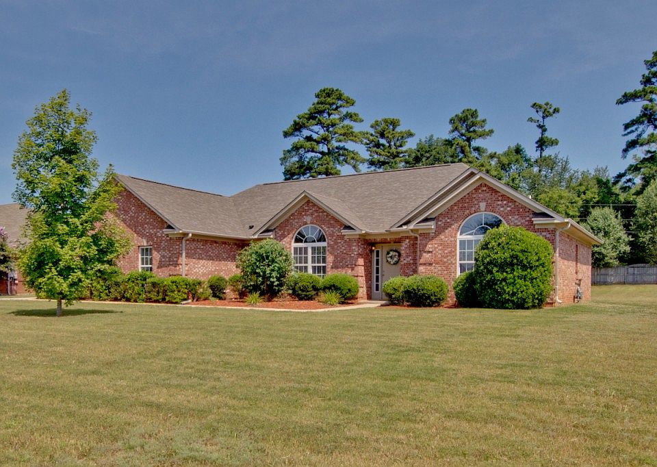 1st image of 293 Mossy Oak Dr