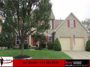10195 Meadowknoll Dr, Loveland, OH 45140
