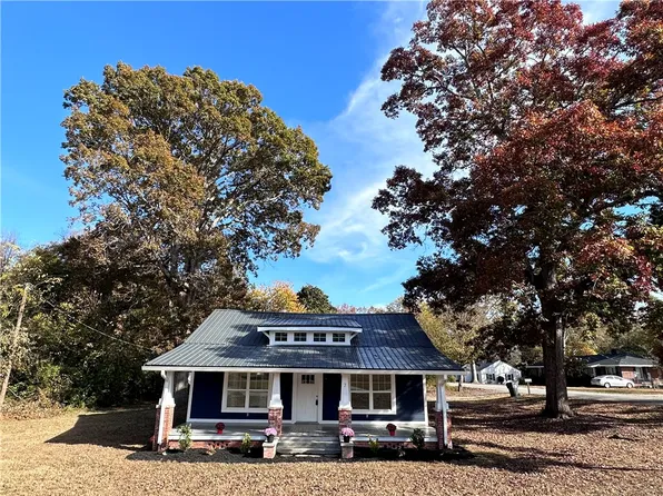 7 Welborn St, Pelzer, SC 29669