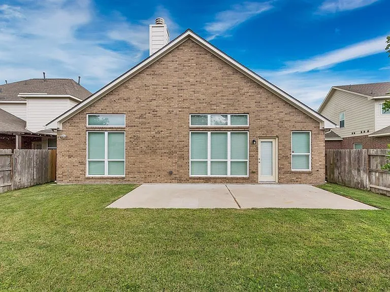 24122 Haywards Crossing Ln — Photo 33
