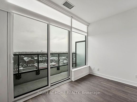 5th image of 1350 Ellesmere Rd #714