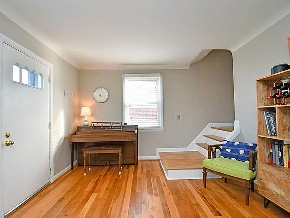 2nd image of 4439 Clifford Rd
