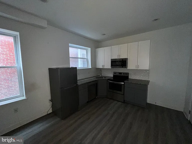 1829 N 33rd St #2F — Photo 5