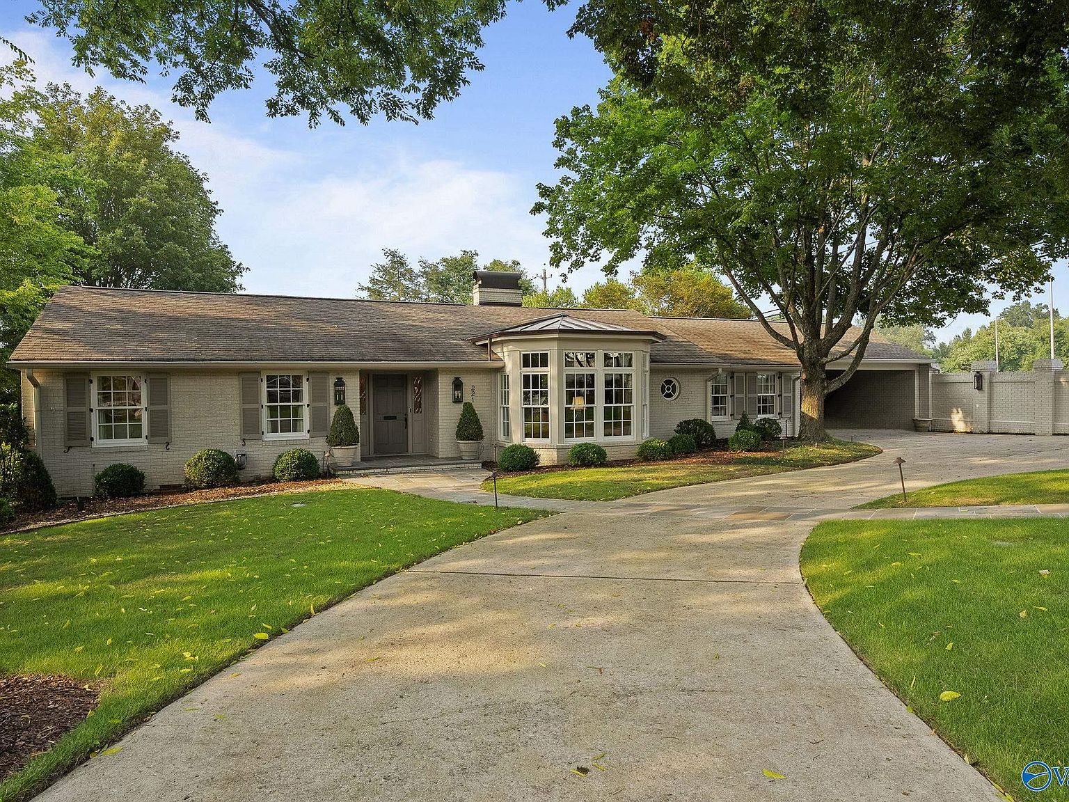 221 Longwood Dr SW, Huntsville, AL 35801 Zillow