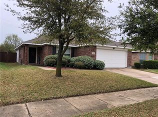 2032 Rushing Creek Dr, Heartland, TX 75126