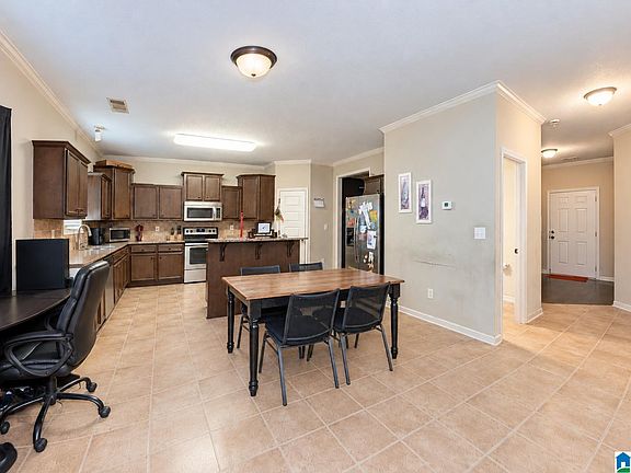 4th image of 11 Mill Dr