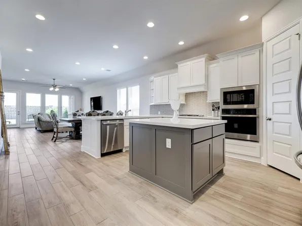 18851 Brego Lane, Tomball, TX 77377