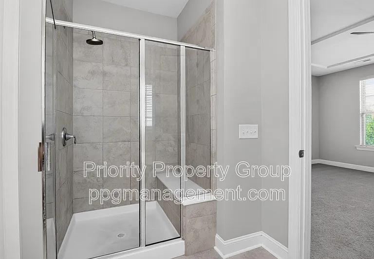 16436 Palisades Commons Dr — Photo 22