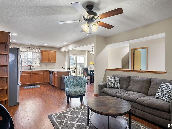 4th image of 1570 Savannah Cir Unit D3
