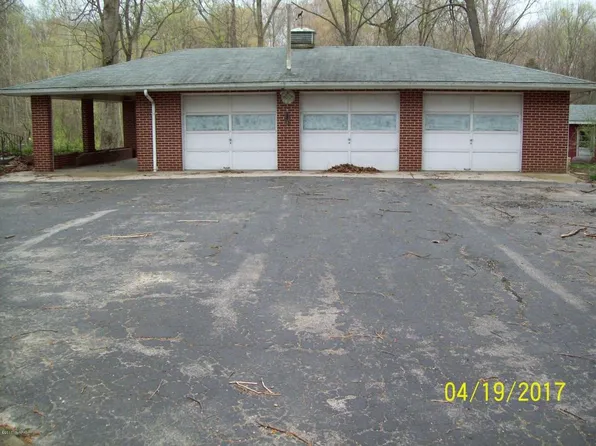 3148 E Snow Rd, Berrien Springs, MI 49103