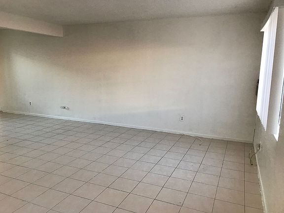 4th image of 22129 Tehama Rd APT 4