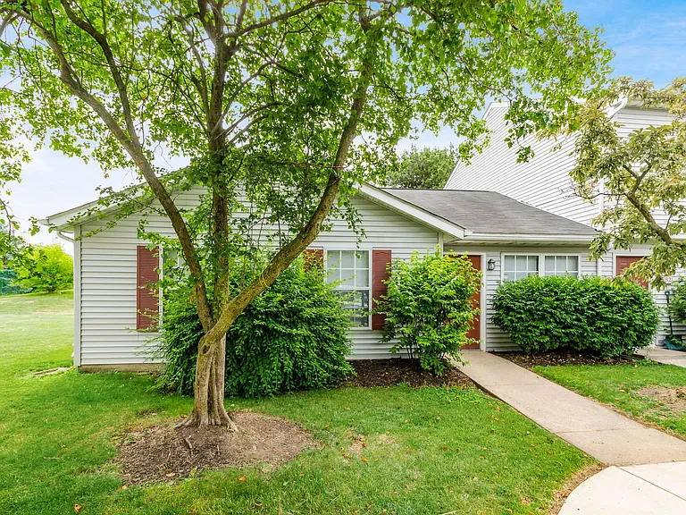 1531 Whispering Willow Ln — Photo 28