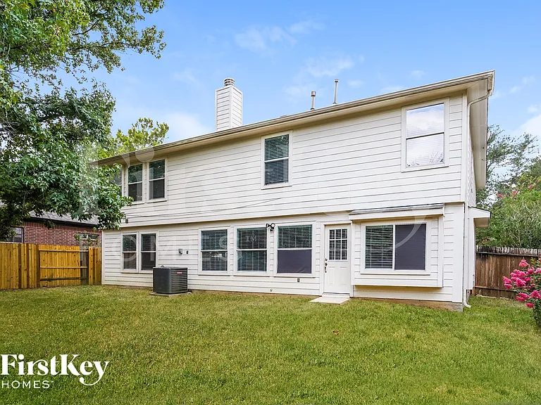 28618 Hidden Cove Dr — Photo 18