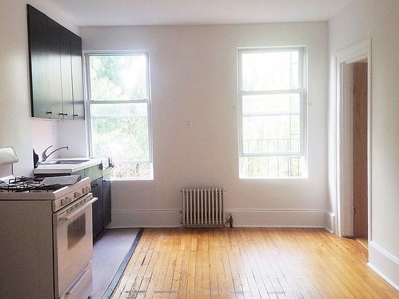 2nd image of 130 Coffey St #3