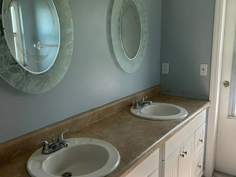 1207 Dinner Bell Ln E — Photo 25