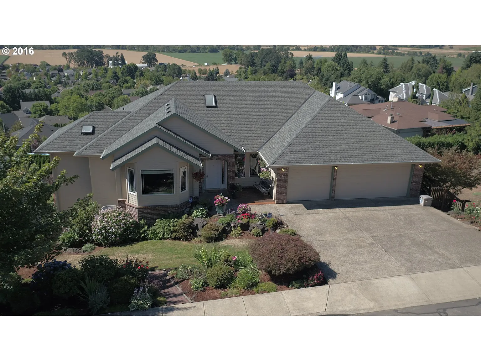 354 Watercrest Rd photo 1