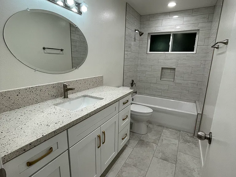 7723 Southcliff Dr #7725 — Photo 2