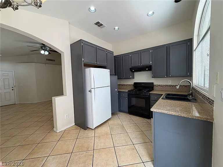 1717 Council Bluff Ln — Photo 10