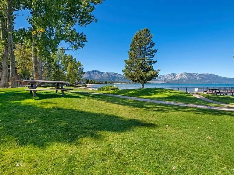 314 Beach Dr — Photo 61