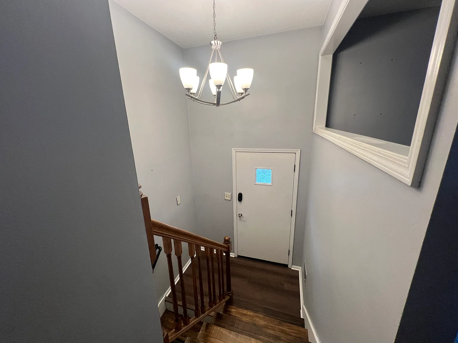 3 bed, 1327 sqft, $1,900 — Photo 4