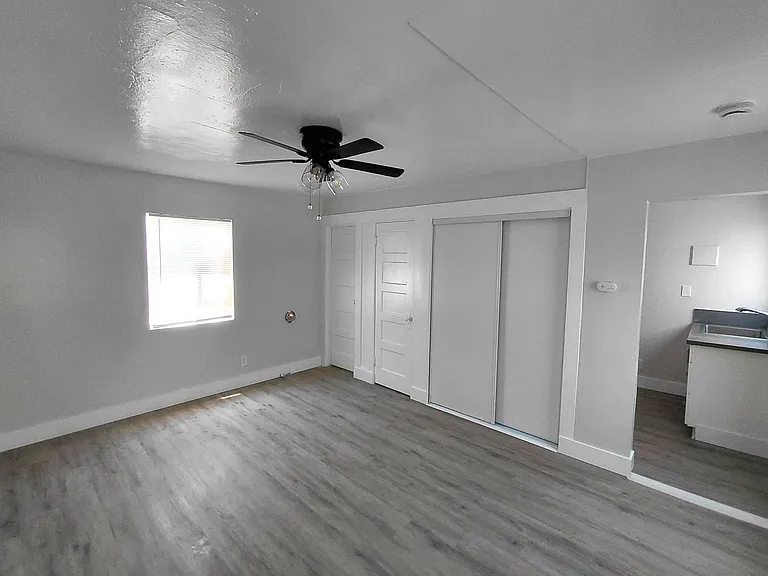 817 S Palos Verdes St — Photo 1
