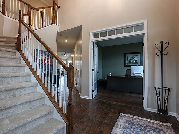 5th image of 327 Stonefield Ln