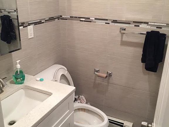 5th image of 2580 38th St