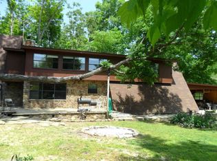 732 Da Hu Rd, Melbourne, AR 72556