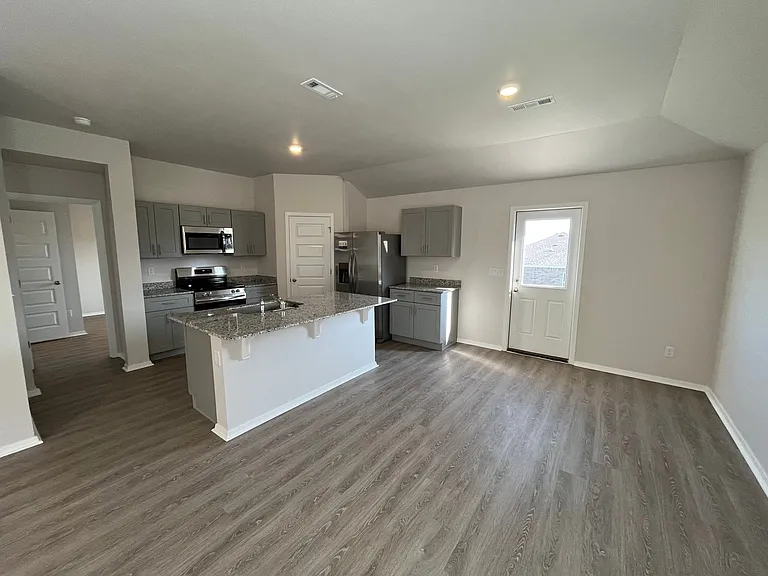 5381 Keystone Ave — Photo 5
