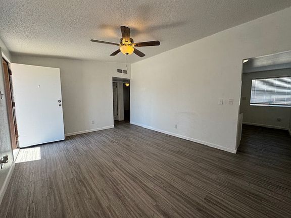 4th image of 1605 E Crown