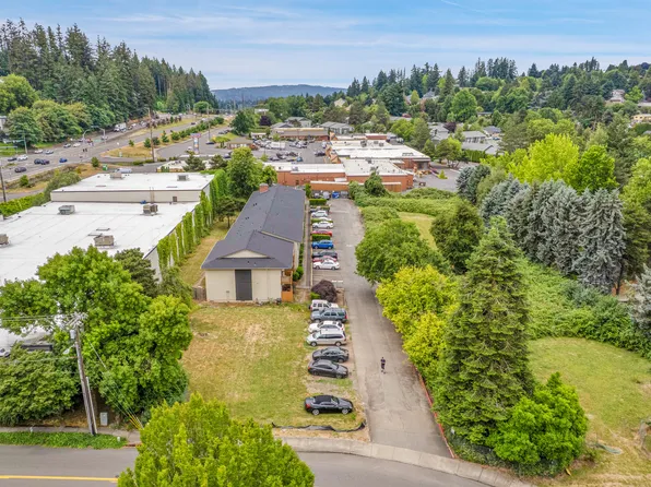10900 SW Gaarde St, Portland, OR 97224