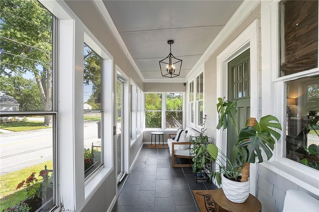 30 Church Ave, Warwick, RI 02889 Zillow