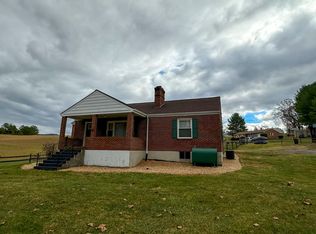 83 Forge Rd, Lexington, VA 24450