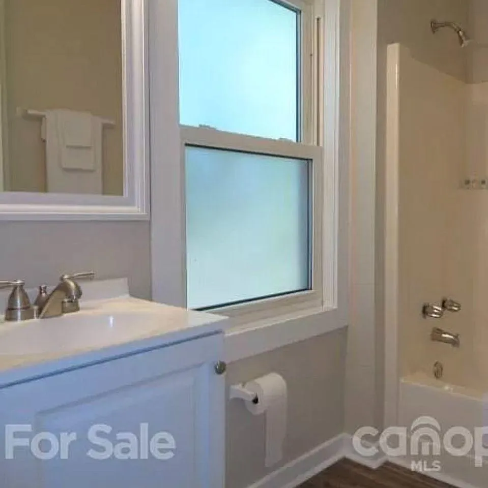 2 bed, 854 sqft, $1,450 — Photo 4