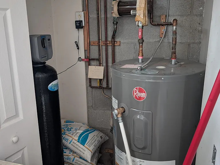 70 Morgan Ave #15 — Photo 10