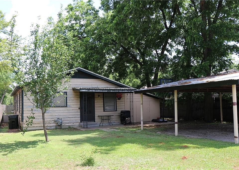 2nd image of 2023 W 13th Ave