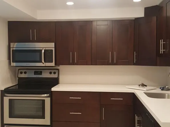 (undisclosed Address), Hallandale, FL 33009